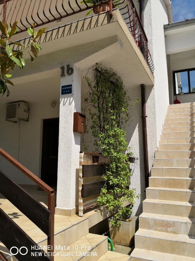 Apartmans Luce E Stella Malinska Exteriér fotografie
